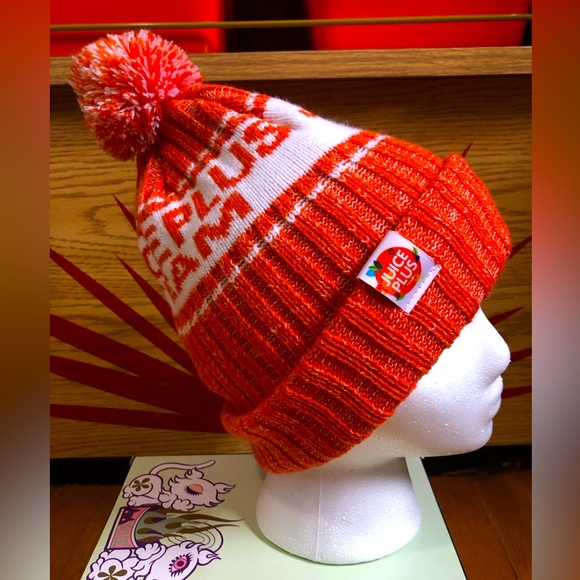 Juice Plus Team Beanie with Pom - Picture 1 of 7